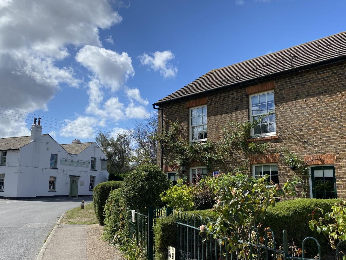 Green Cottages Sittingbourne Exterior photo