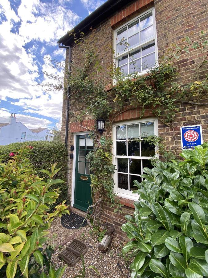 Green Cottages Sittingbourne Exterior photo